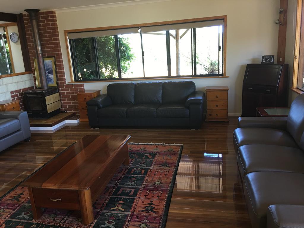 Jarrah Glen Cabins Nannup Ngoại thất bức ảnh
